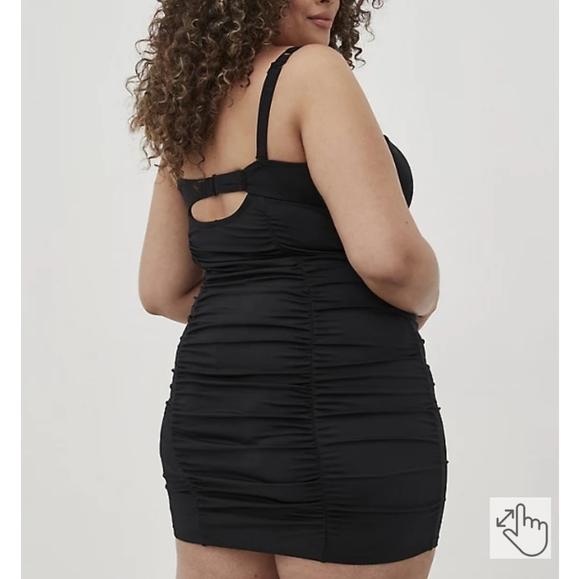 Torrid UNDERWIRE RUCHED RETRO MID-LENGTH SWIM DRESS SZ14/16 DD/DDD - Picture 2 of 9